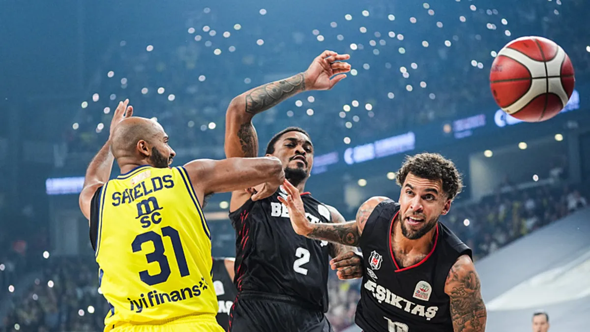 Beşiktaş'ta DaQuan Jeffries'in bileğinde kırık tespit edildi