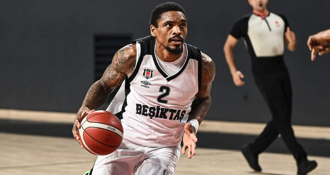 Beşiktaş'ta DaQuan Jeffries'in bileğinde kırık tespit edildi