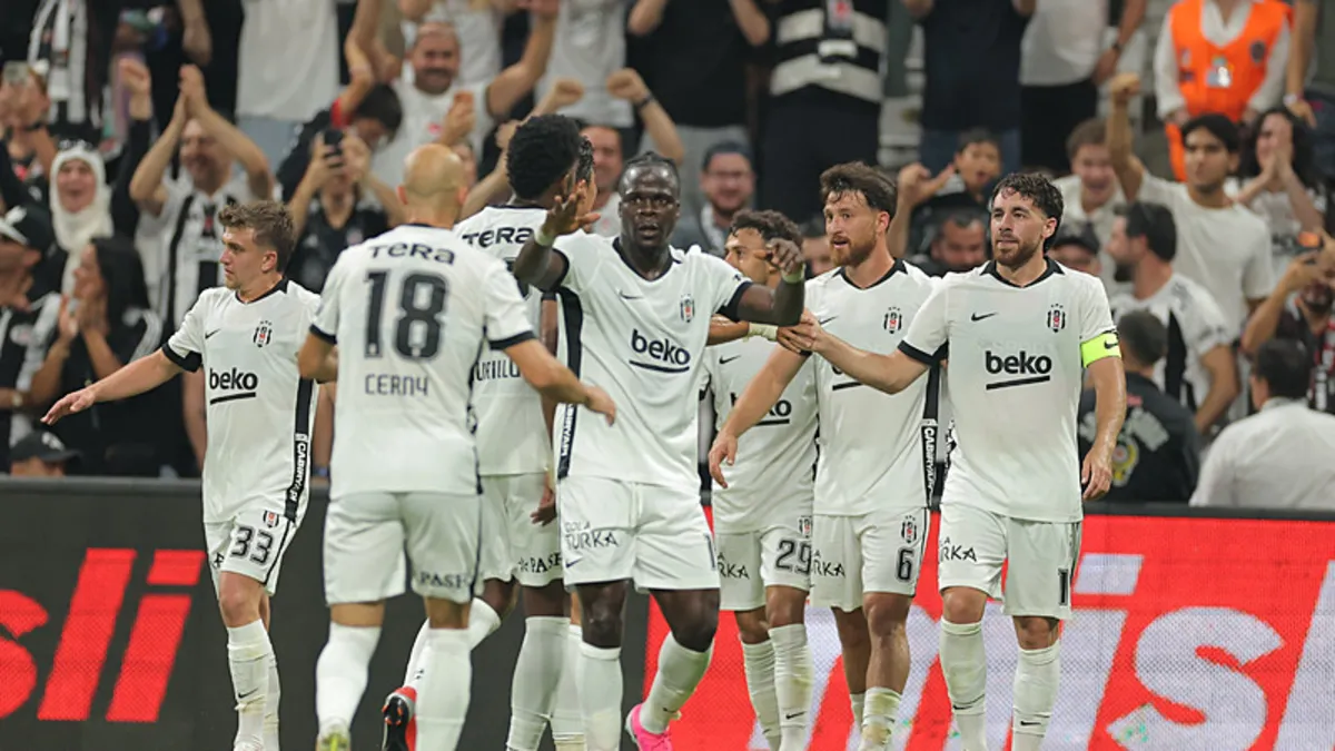 Beşiktaş, Hradec Kralove ile Rövanş Maçına Çıkıyor: Play-Off Hedefi