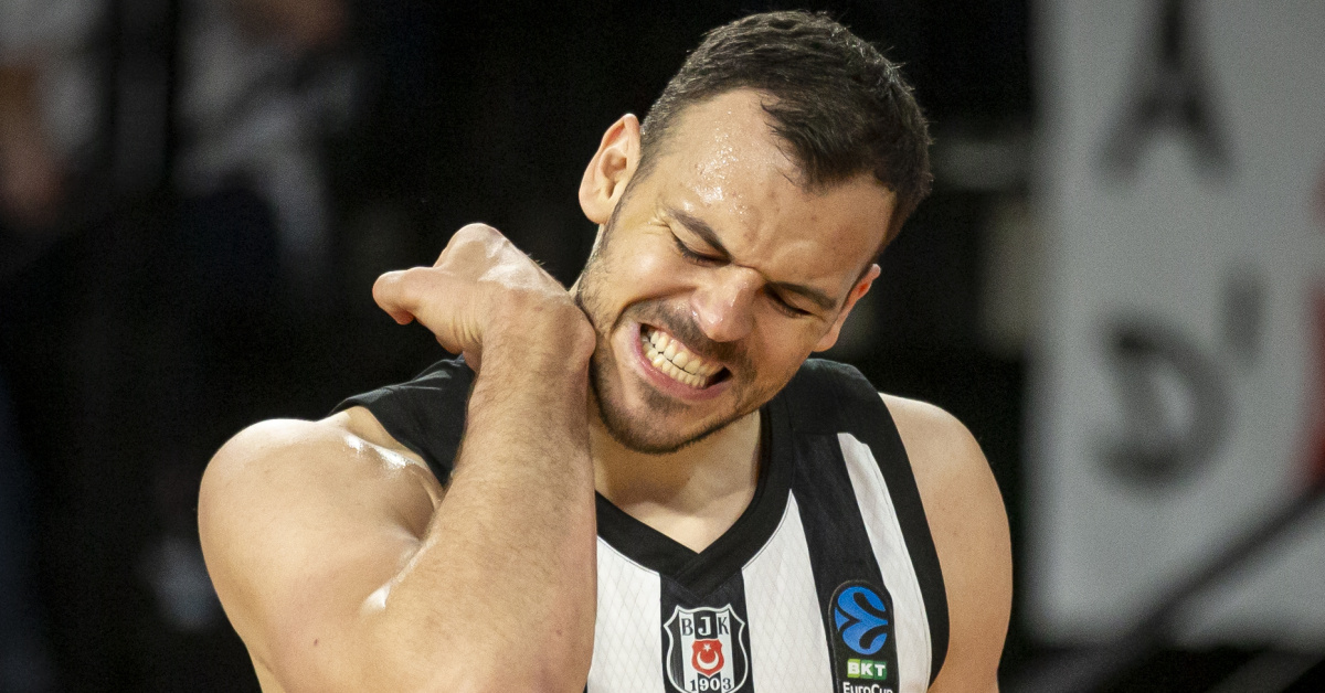 Beşiktaşlı Ante Zizic, Omuz Ameliyatı Geçirdi
