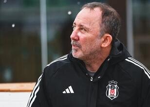 Beşiktaş'ta 3 futbolcu, Sergen Yalçın'ın kararsızlığına neden oldu