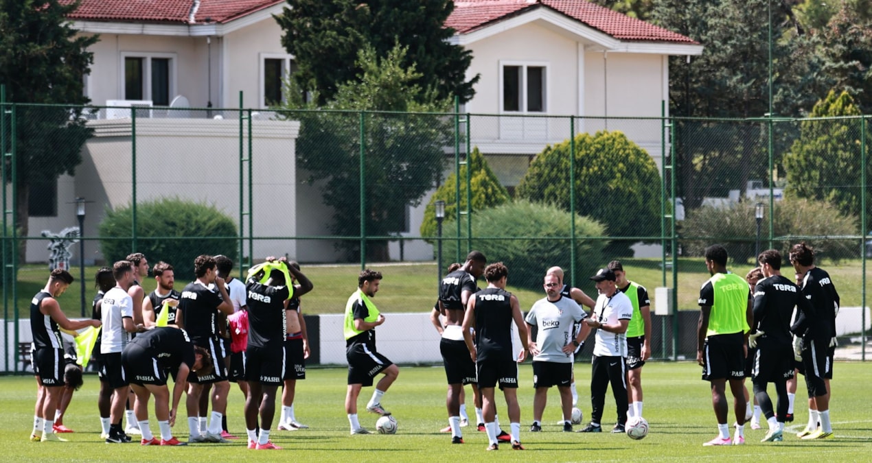 Beşiktaş, Fenerbahçe derbisi için antrenmanlarına devam ediyor