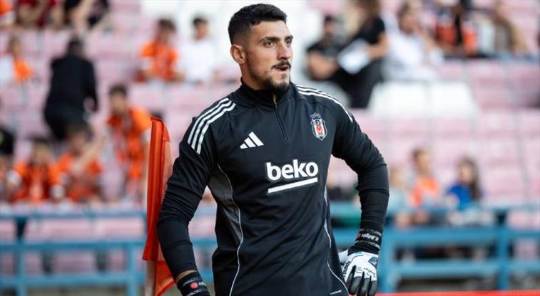 Beşiktaş, Emre Bilgin'i Eyüpspor'a transfer etti!