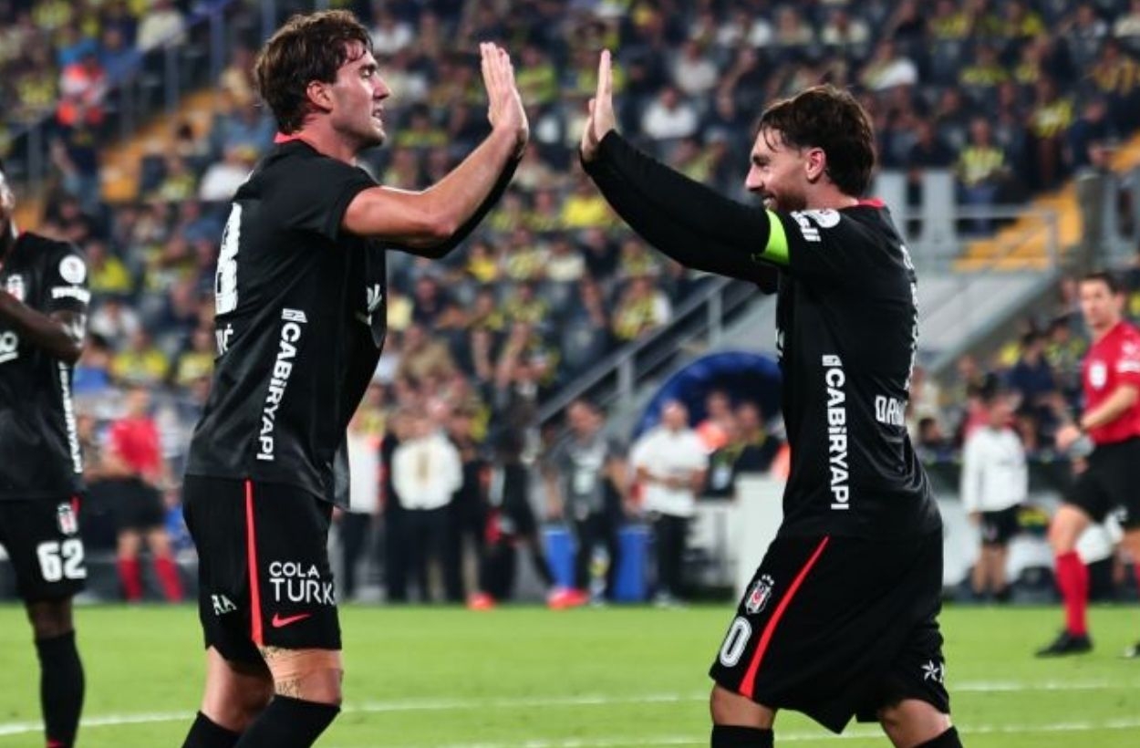 Beşiktaş, Fenerbahçe'yi 4-1 ile geçerken Orkun Kökçü'den Vlahovic açıklaması