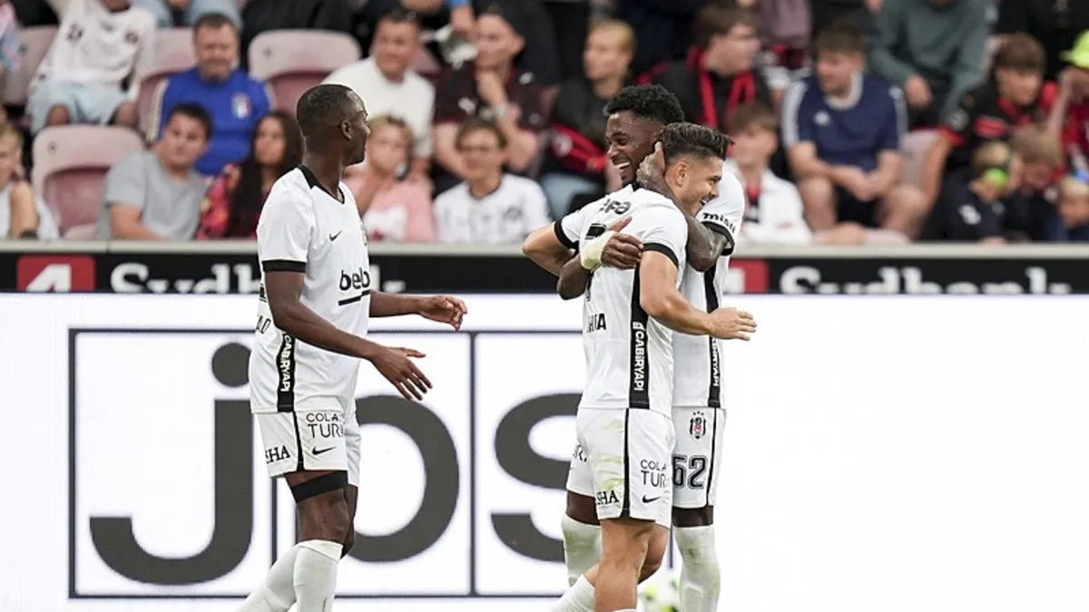 Beşiktaş, Midtjylland'ı 2-0 Geçerek 3. Tura Yükseldi