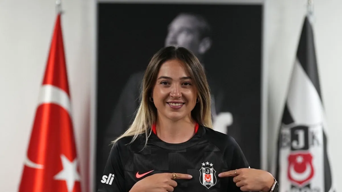 Beşiktaş, Berna Yeniçeri'yi Transfer Etti