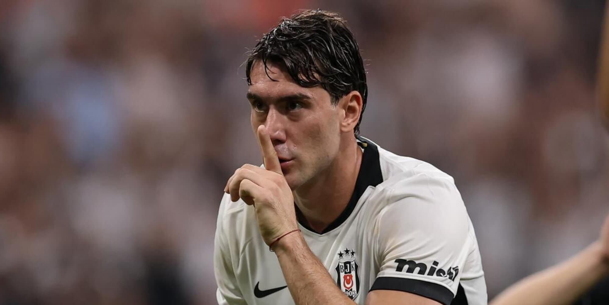 Beşiktaş, Kauno Zalgiris'e 1-0 kaybetmesine rağmen Avrupa Ligi'nde grup aşamasına yükseldi