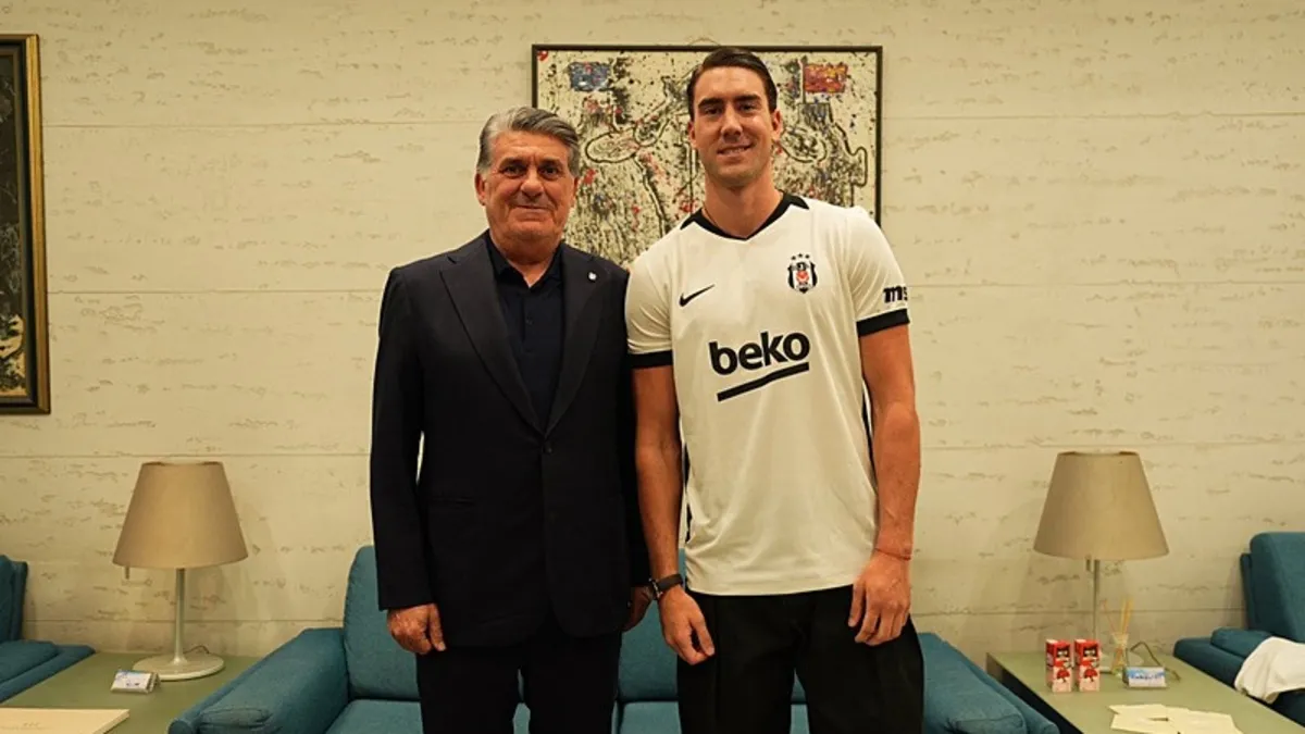 Vlahovic’in lisansı çıktı, Beşiktaş UEFA listesini güncelledi!