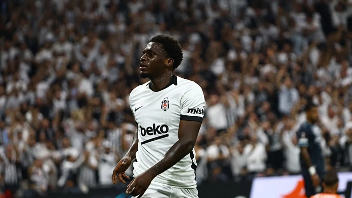 Ernest Poku Beşiktaş taraftarını övdü: 'Gerçekten en iyisi!'
