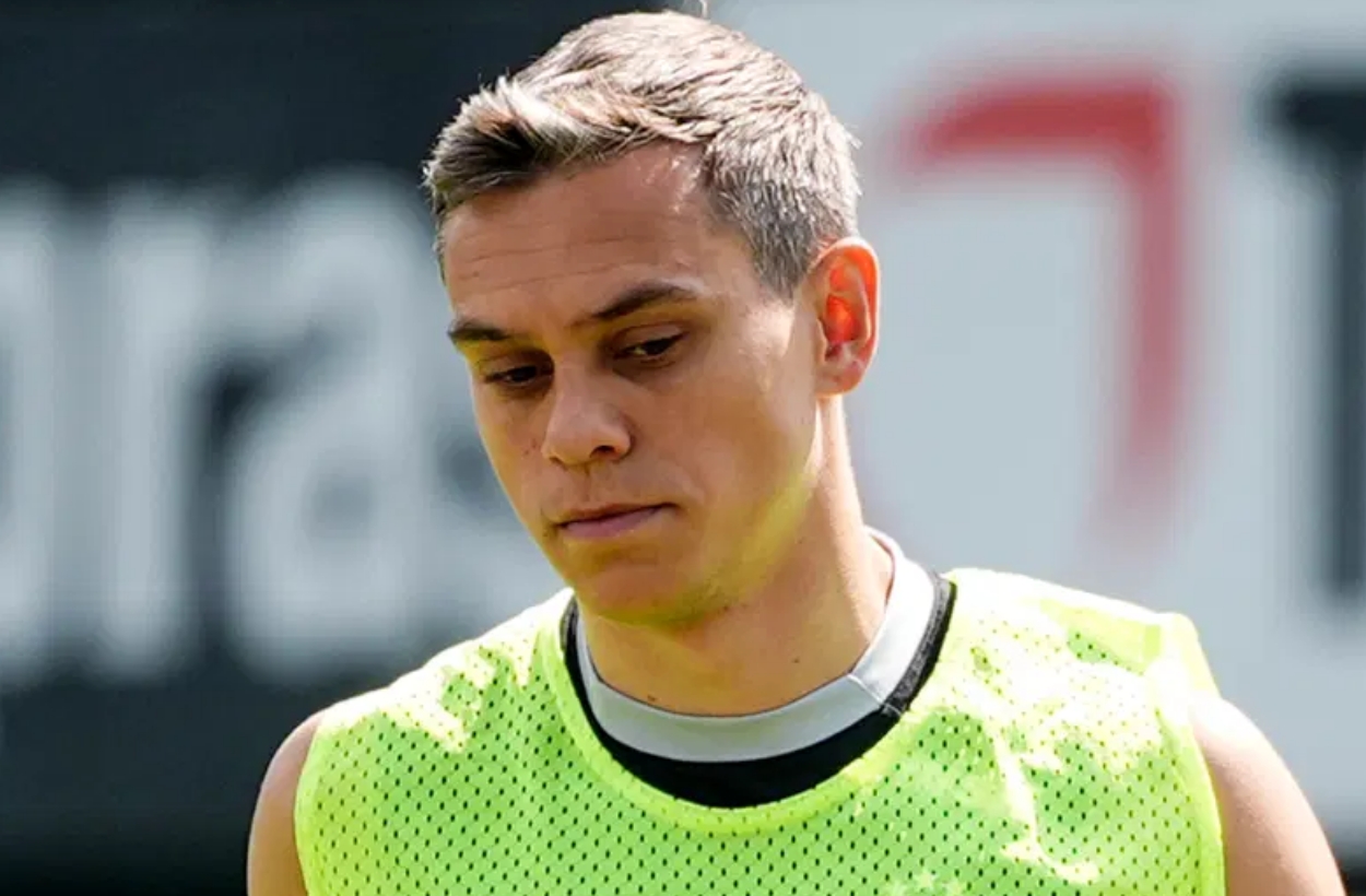 Leandro Trossard Beşiktaş'a Hazır Dönüyor, Teknik Direktör Kararını Bekliyor