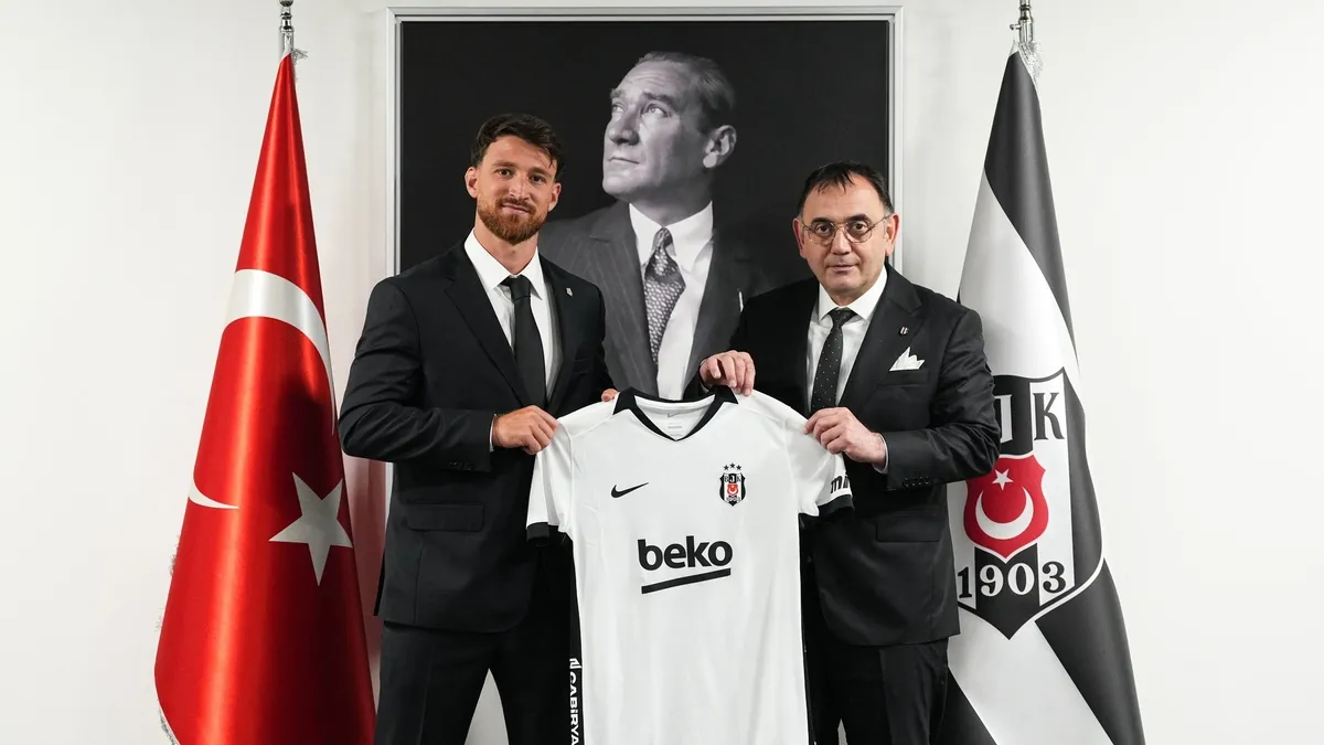 Beşiktaş, Salih Özcan ile 3+1 yıllık sözleşme imzaladı