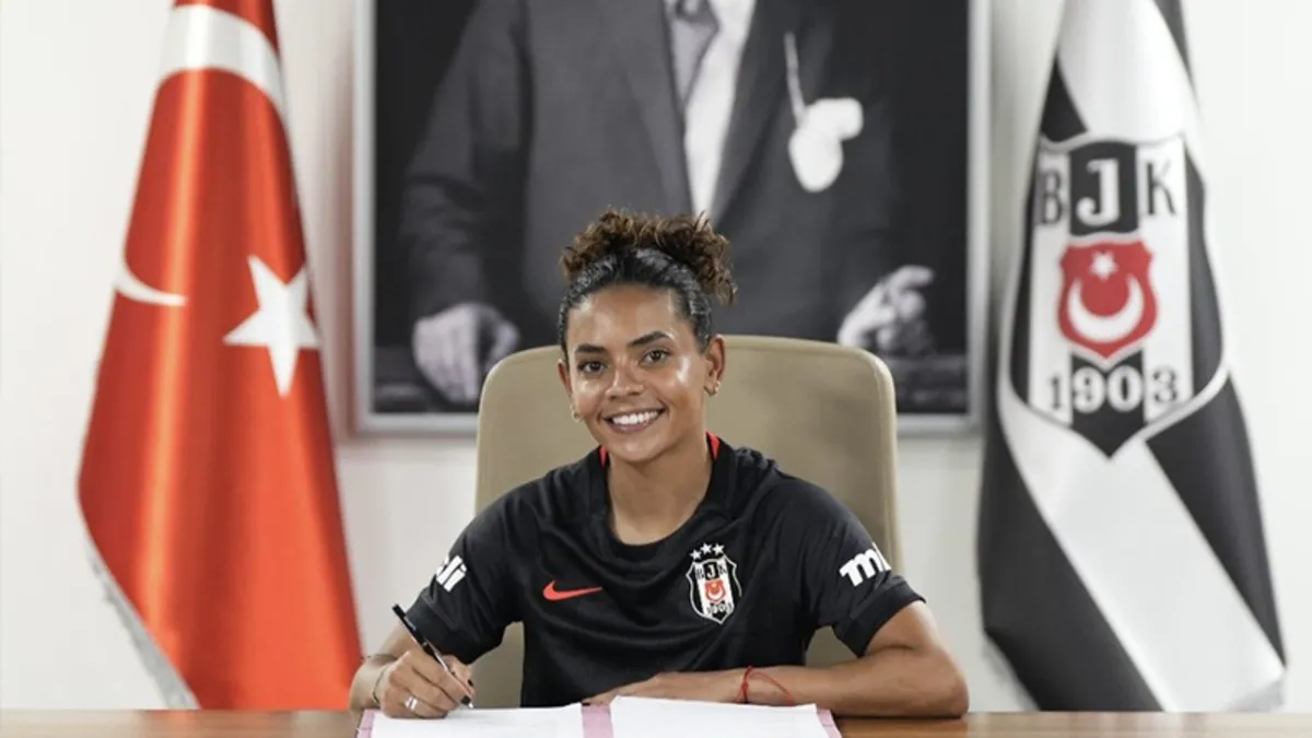Beşiktaş Kadın Futbol Takımı, Rafaela Sudre Dos Santos'u transfer etti