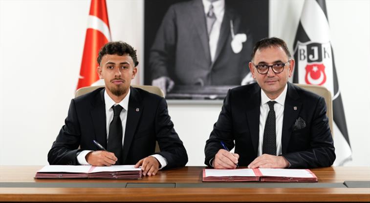 Beşiktaş, İlhan Fakılı ile 4 Yıllık Sözleşme İmzaladı