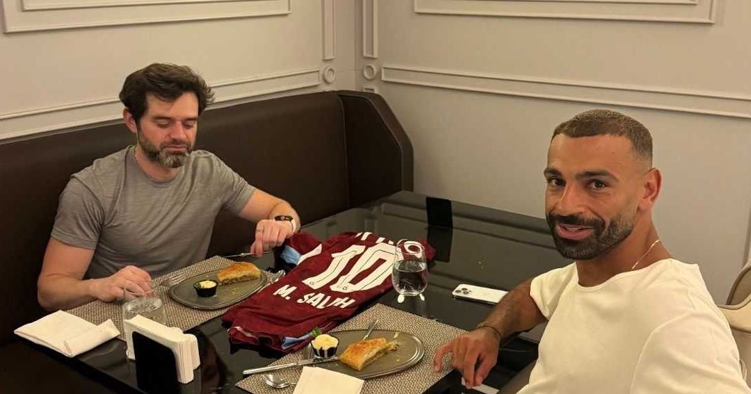 Mohamed Salah ve Menajeri Beşiktaş'ın Transfer İddialarını Reddetti