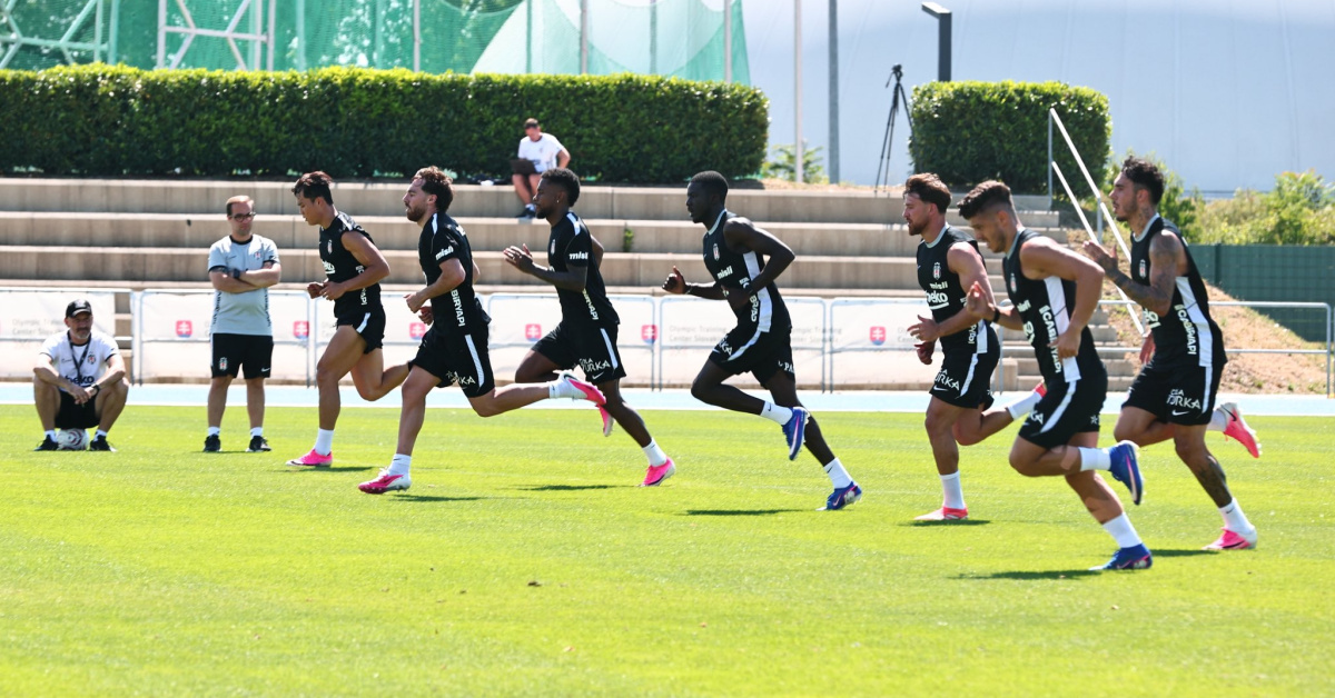 Beşiktaş'ta Salih Özcan Takımla İlk Antrenmanına Çıktı