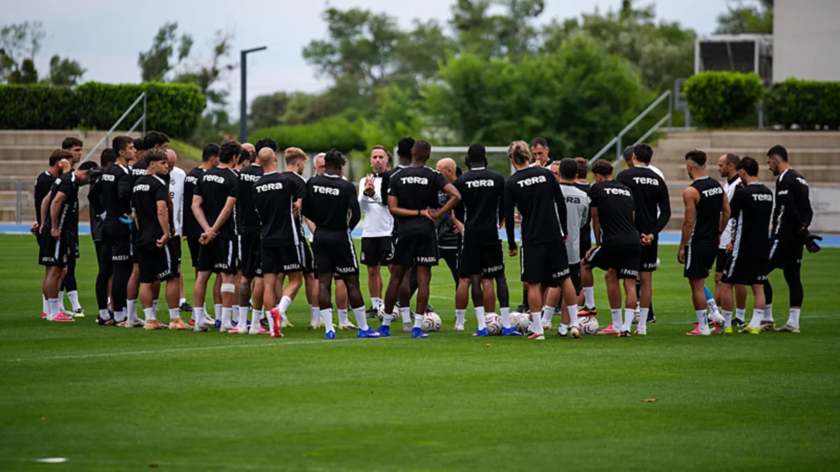 Beşiktaş, Slovakya'da Çift İdmanla Hazırlıklarını Sürdürüyor