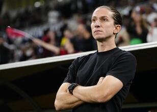 Beşiktaş'ta Filipe Luis ile ilk görüşme yapıldı, karar süreci devam ediyor