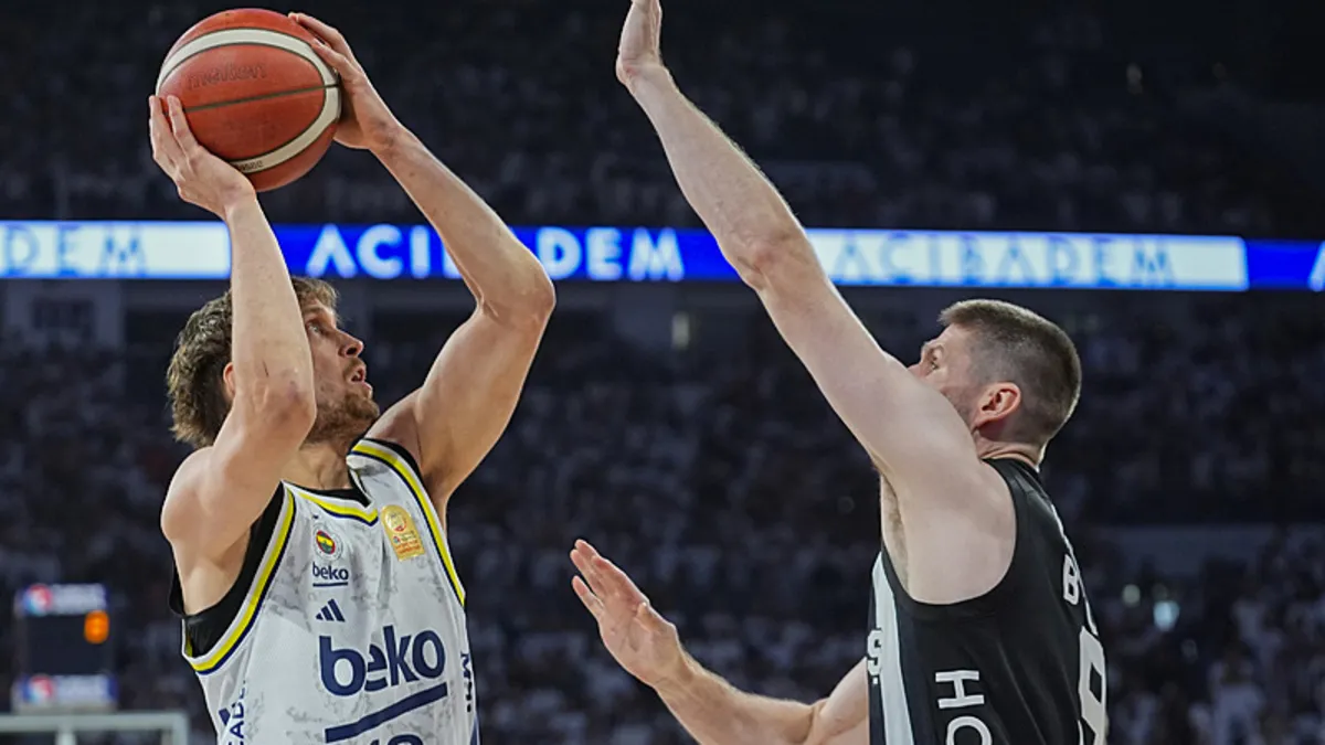 Fenerbahçe Beko, Beşiktaş GAİN ile finalde karşı karşıya geliyor!