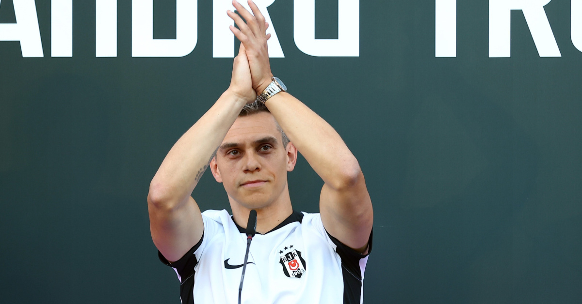 Beşiktaş'ın Midtjylland Maç Kadrosunda Trossard Yok!