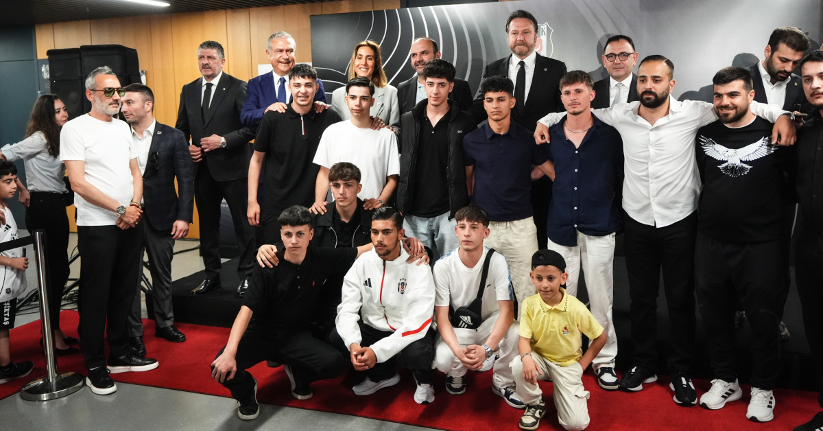 Beşiktaş, Kurban Bayramı'nı Tüpraş Stadı'nda Kutladı