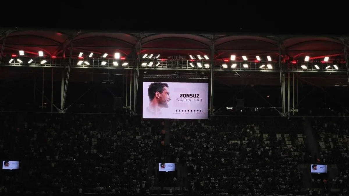 Necip Uysal'a Beşiktaş'ta Duygusal Veda Töreni