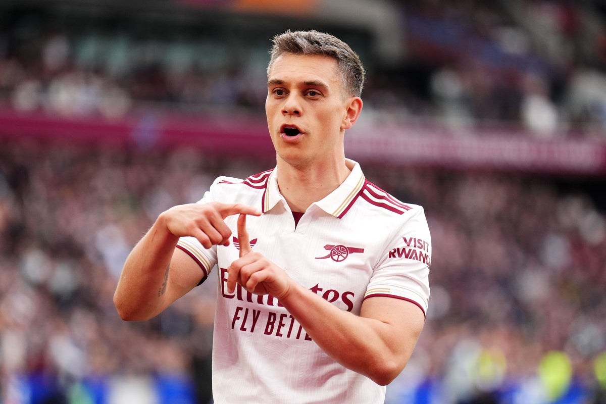Leandro Trossard, Arsenal'dan Beşiktaş'a transfer oldu