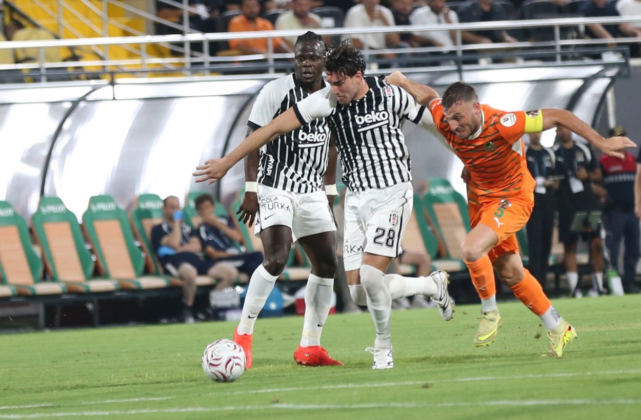 Beşiktaş'ın Alanya'daki mağlubiyetinin sorumlusu kim?