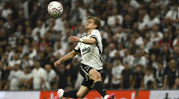 Rıdvan Yılmaz, Beşiktaş'ta 100. maçına çıkmaya hazırlanıyor!