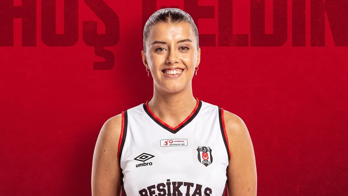 Beşiktaş Kadın Voleybol Takımı, Simay Kurt'u transfer etti