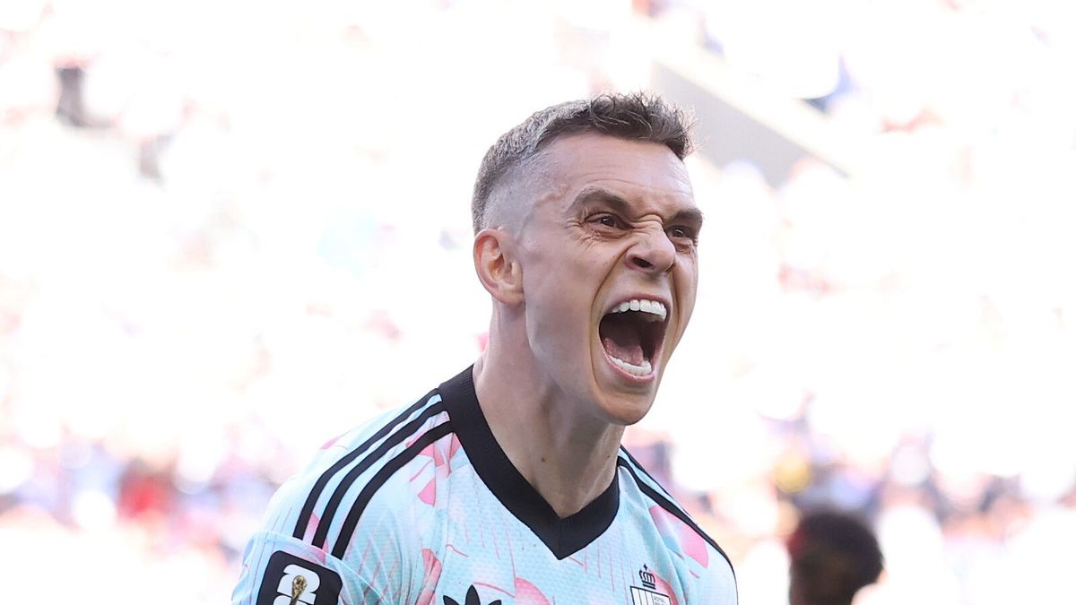 Leandro Trossard, Beşiktaş'a 17 milyon euroya transfer oldu