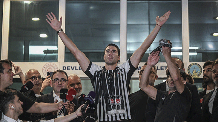 Beşiktaş, Dusan Vlahovic ile 3 yıllık sözleşme imzaladı!