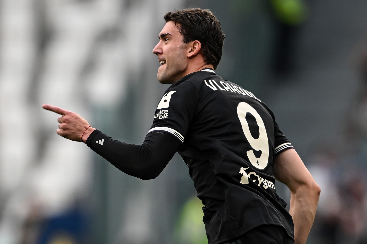 Vlahovic: 'Beşiktaş'ta olmaktan mutluyum, Italiano'ya teşekkür ederim'