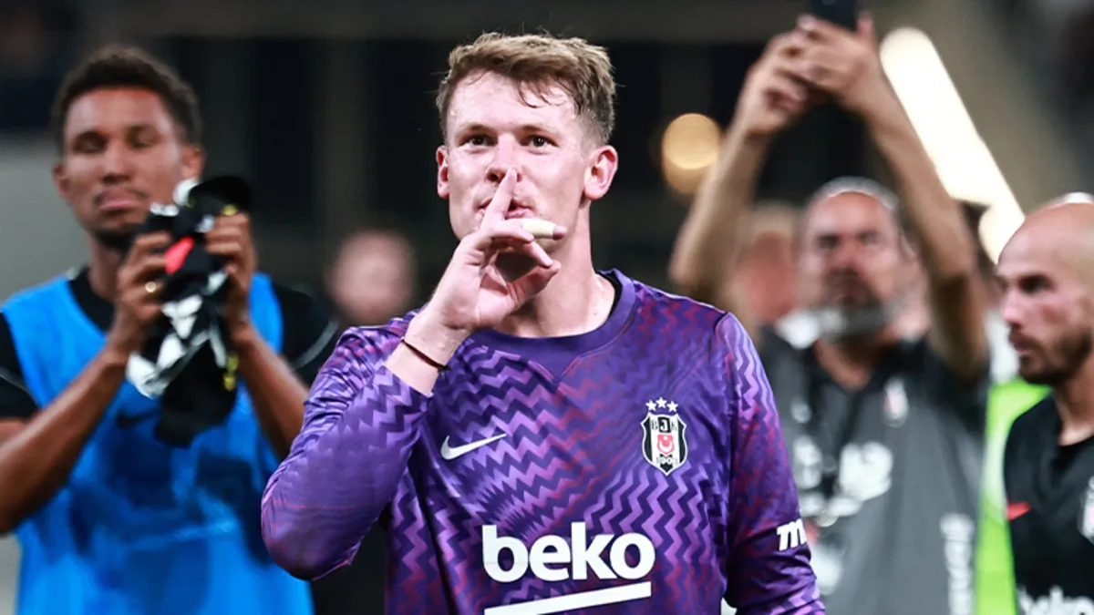 Beşiktaş'ın kalecisi Nübel, Hradec Kralove'yi durdurdu