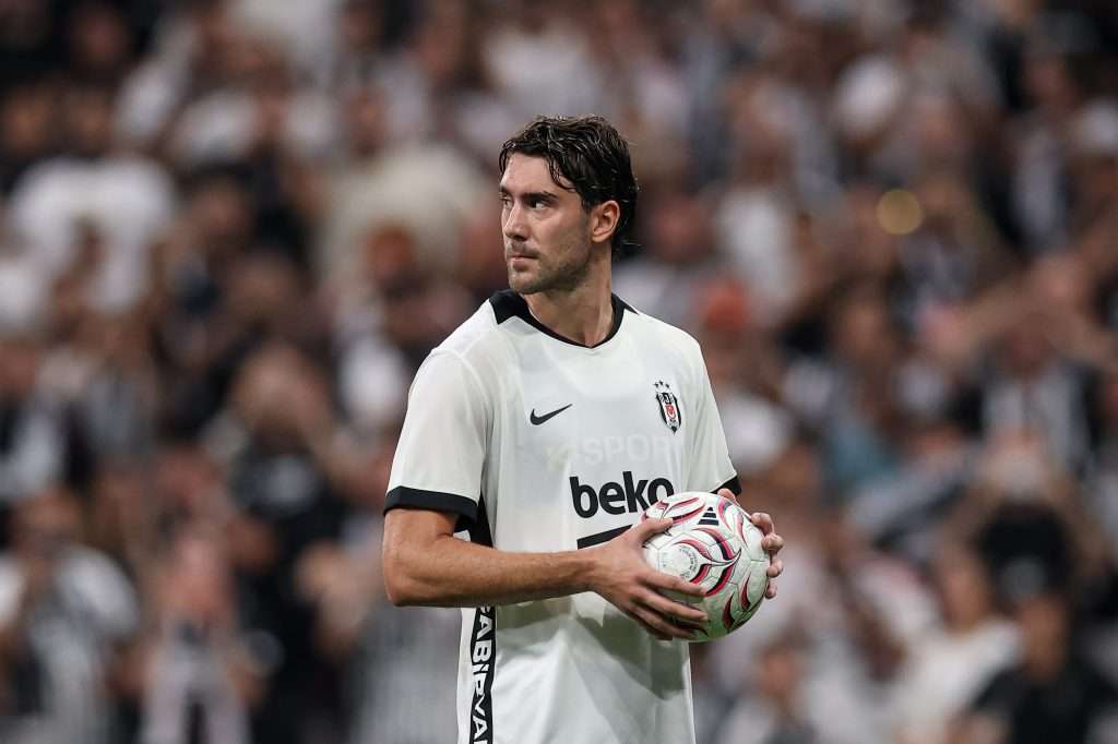 Vlahović'ten Juventus İle İlgili Çarpıcı Açıklamalar: 'Hiçbir Somut Görüşme Olmadı'