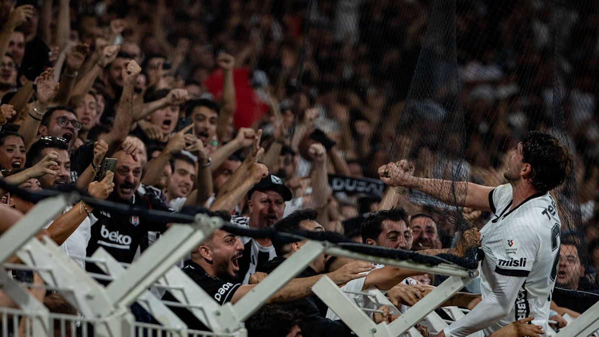 Vlahovic'in Triplisiyle Beşiktaş 6-2 Galip Geldi