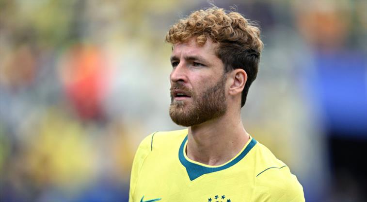 Beşiktaş, Leo Pereira için 10 milyon Euro'luk bonservis pazarlığı yapıyor