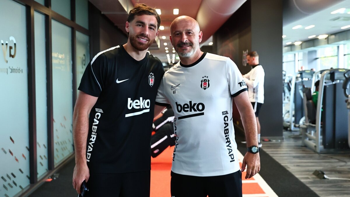 Beşiktaş'ta Kaptan Orkun Kökçü Slovakya Kampına Katıldı