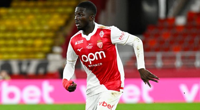 Beşiktaş, AS Monaco'dan genç sol bek Kassoum Ouattara'yı kiralamak için görüşmelere başladı