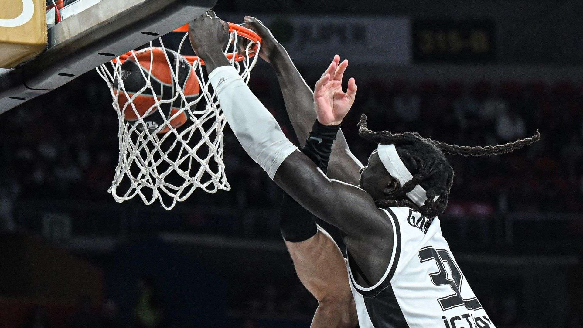 Beşiktaş, EuroLeague'de Baskonia'yı 92-84 mağlup etti