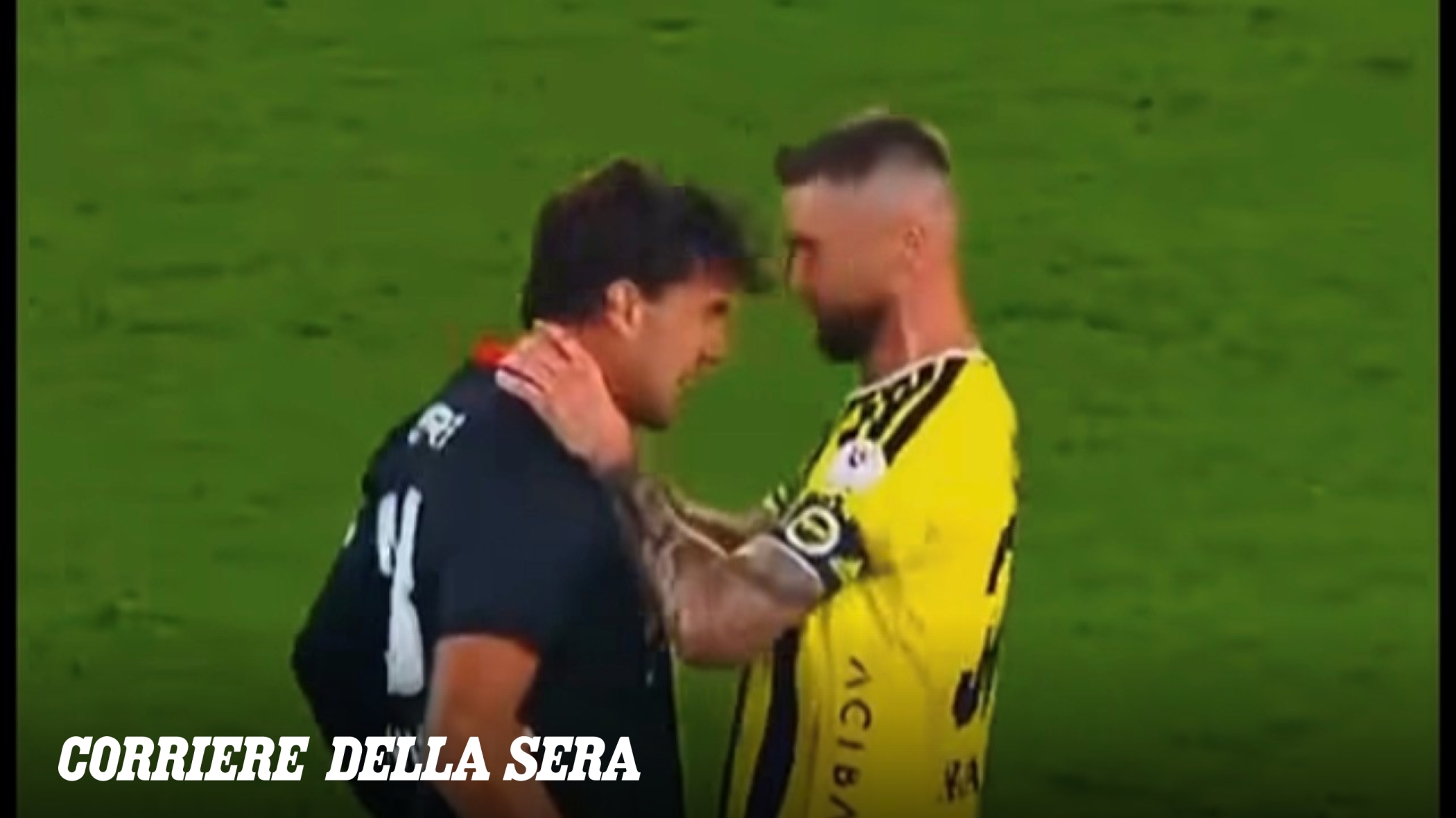 Fenerbahçe - Beşiktaş derbisinde Vlahovic'in tartışmalı hareketi ve golleri