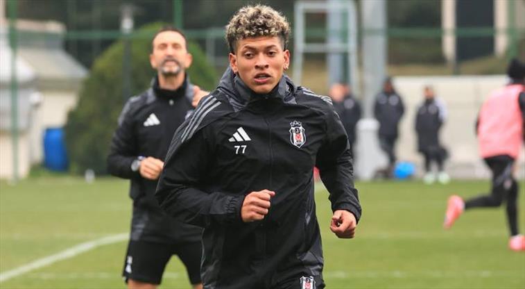 Beşiktaş, Elan Ricardo'yu ETO Futball Kft.'ye kiraladı