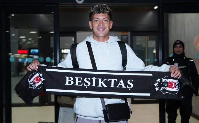 Beşiktaş'ta Elan Ricardo'nun Macaristan'a transferi gündemde