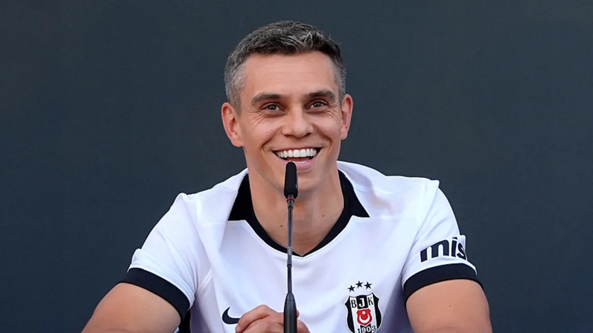 Beşiktaş UEFA'ya kadrosunu bildirdi: Trossard yer almadı