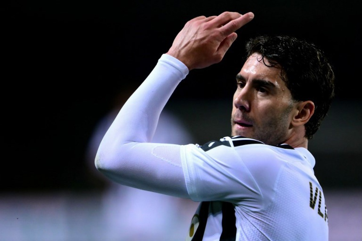 Dusan Vlahovic Beşiktaş'a imza attı, İstanbul'da coşkuyla karşılandı