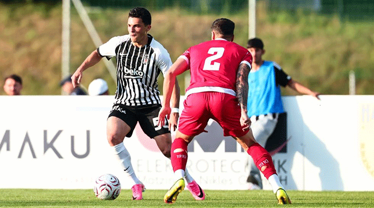 Beşiktaş, Widzew Lodz'a Hazırlık Maçında 2-0 Mağlup Oldu