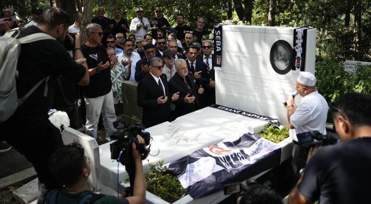 Süleyman Seba, vefatının 12. yılında kabri başında anıldı