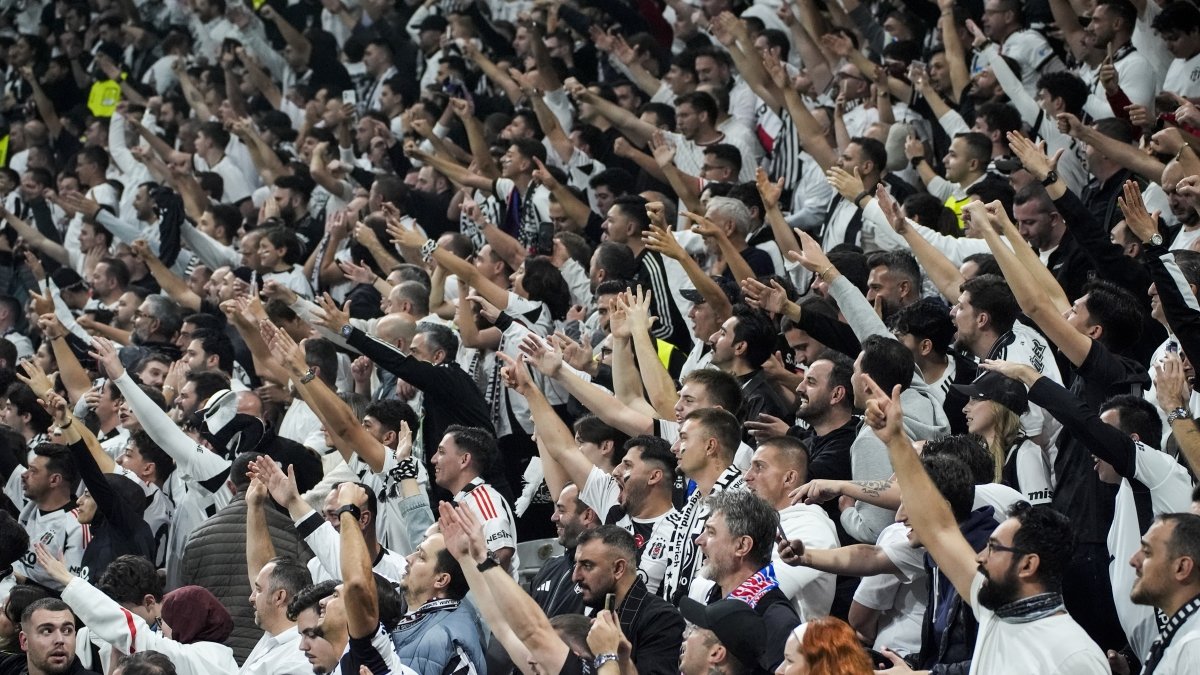 Beşiktaş taraftarının atmosferi İngiltere'de gündem oldu!