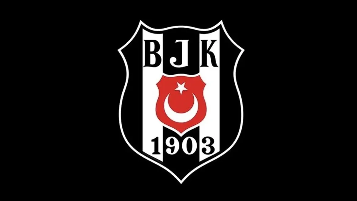 Beşiktaş'ta 4 oyuncunun sözleşmesi uzatıldı!