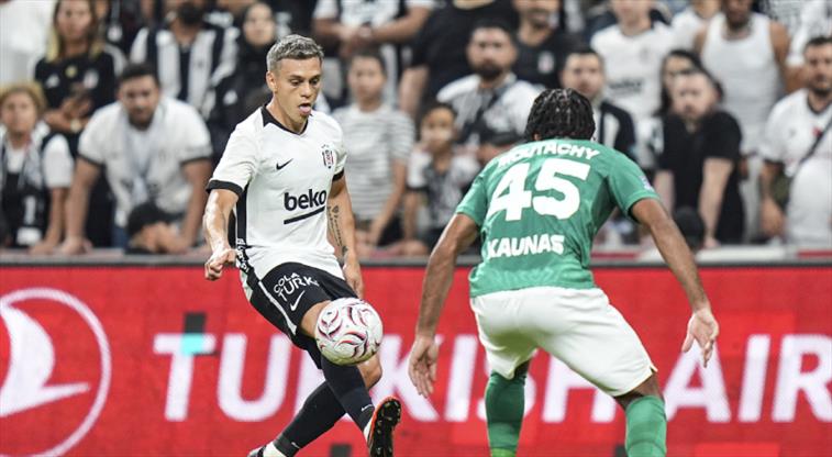 Beşiktaş'ta Sakatlık Şoku: Yeni Transfer Oyuna Devam Edemedi