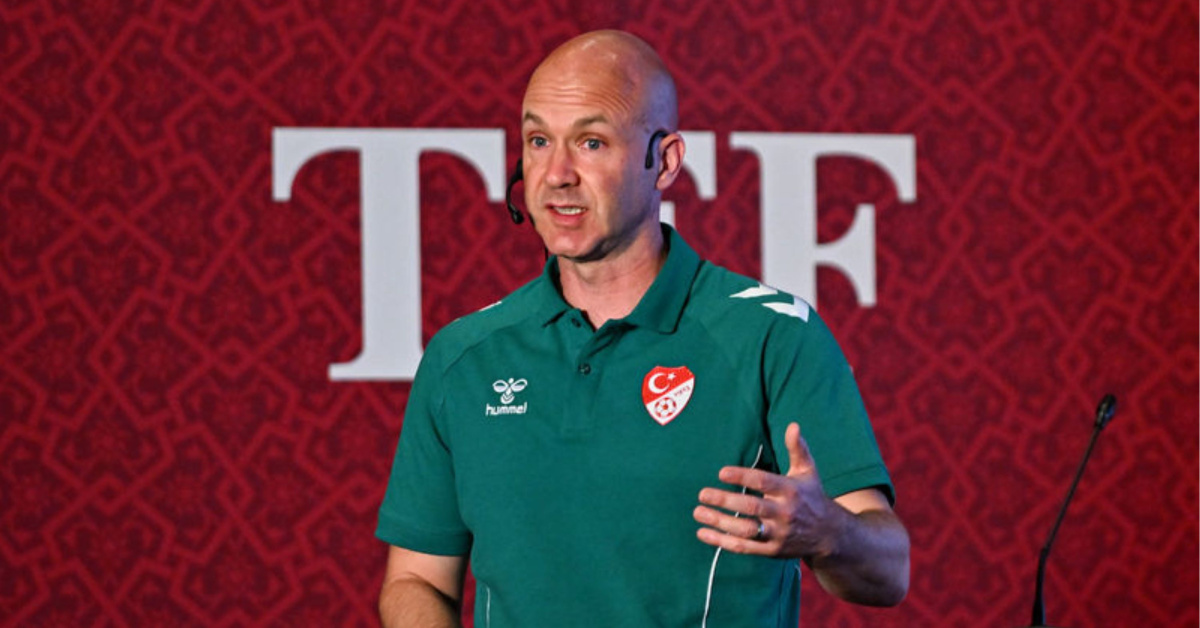 Anthony Taylor, Süper Lig'deki Tartışmalı Pozisyonları Açıkladı
